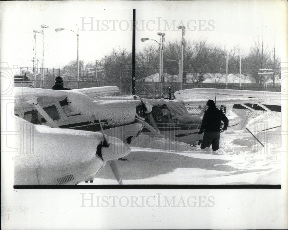 1979 1979 Snowstorms Chicago - Historic Images
