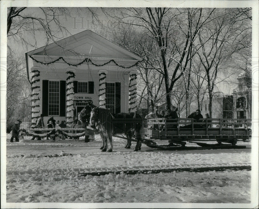 1987 Henry Ford museum Greenfield Town hall - Historic Images