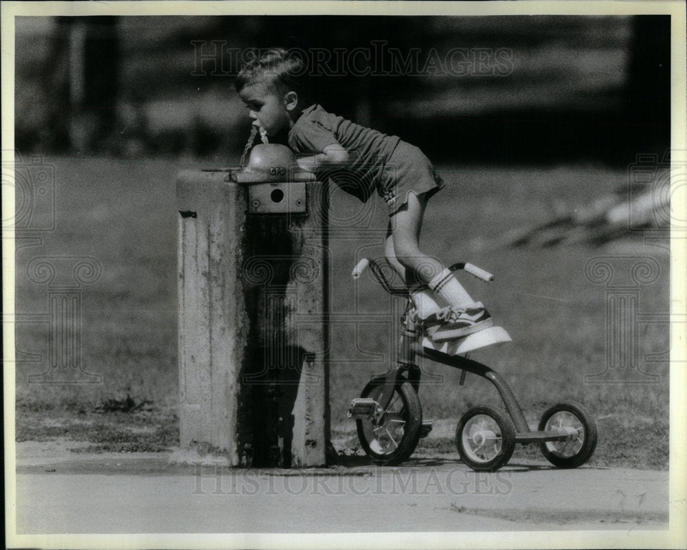 1984 Marquette Park Kevin Flynn Water Cycle - Historic Images