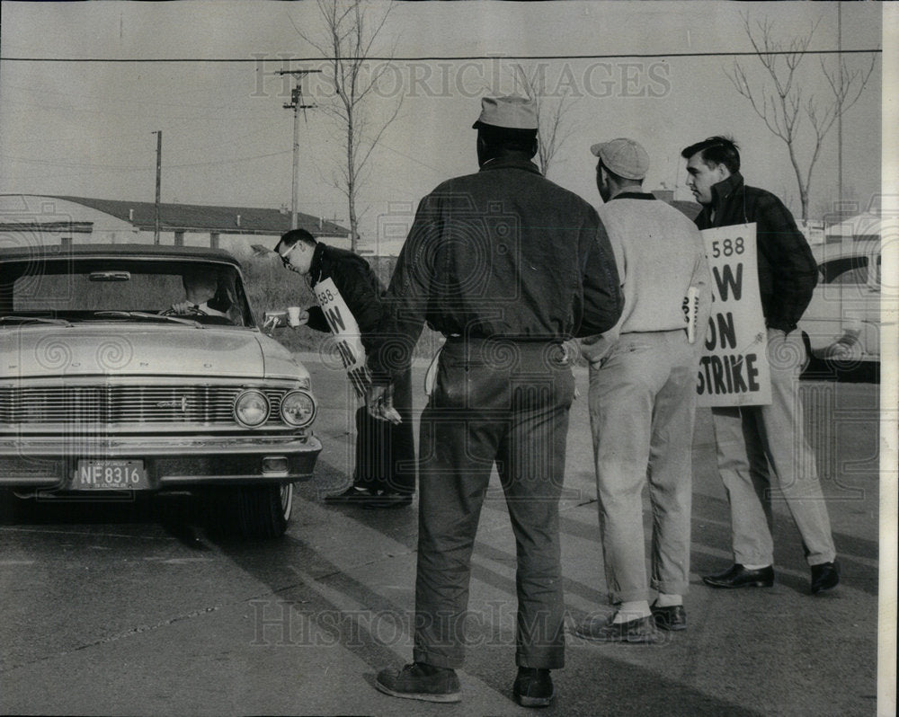 1964 United auto Workers Chicago Heights - Historic Images