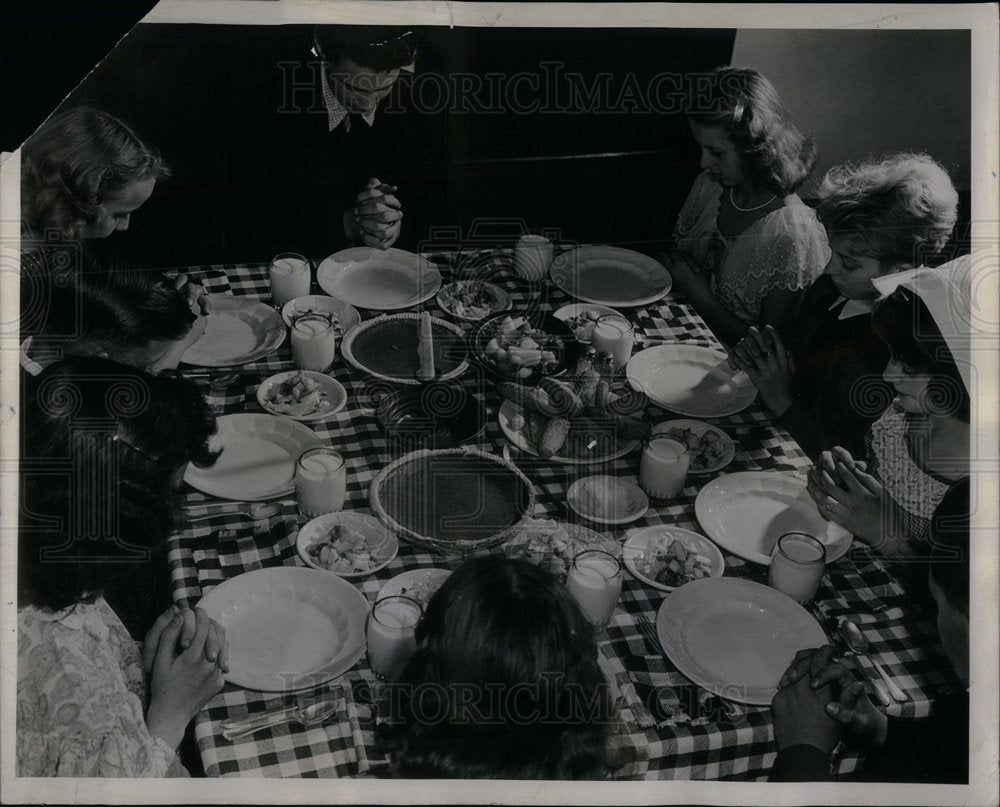 1946 Edison Institute School Dearborn food - Historic Images