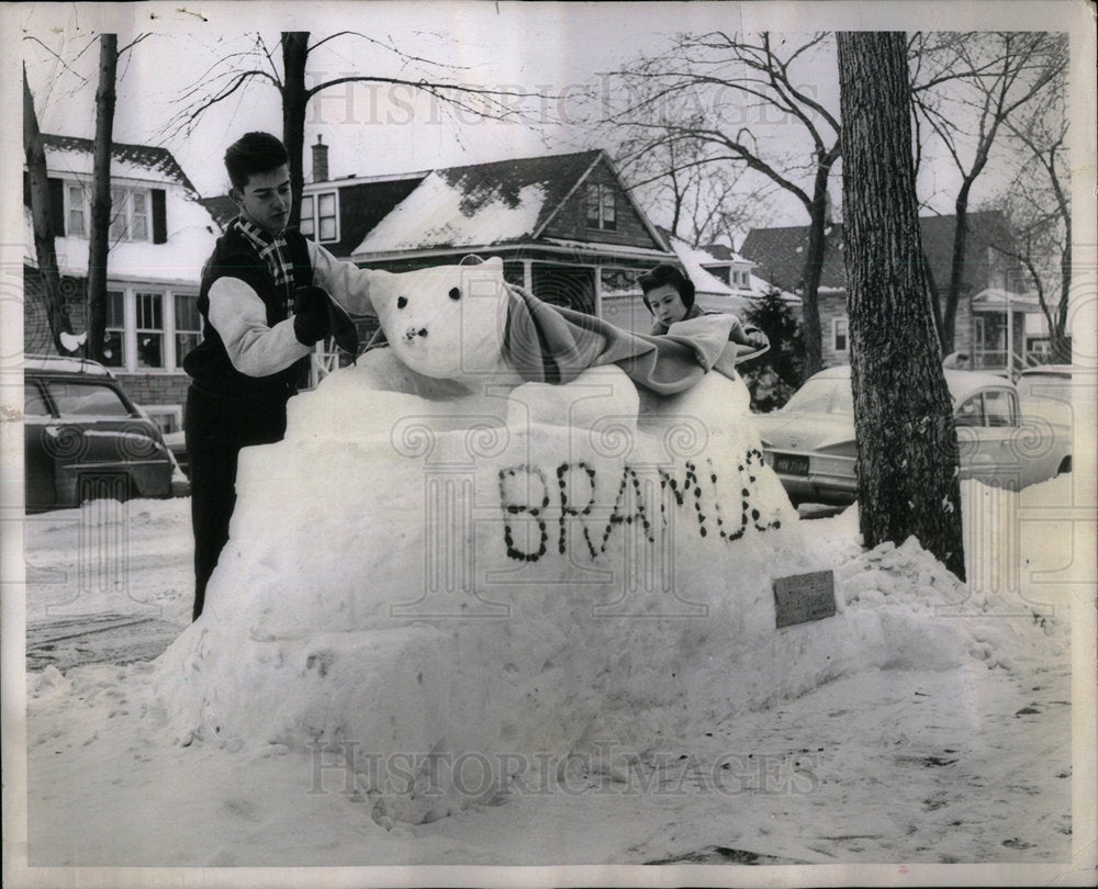 1952 Andrew Golko Blanket Bramus George - Historic Images