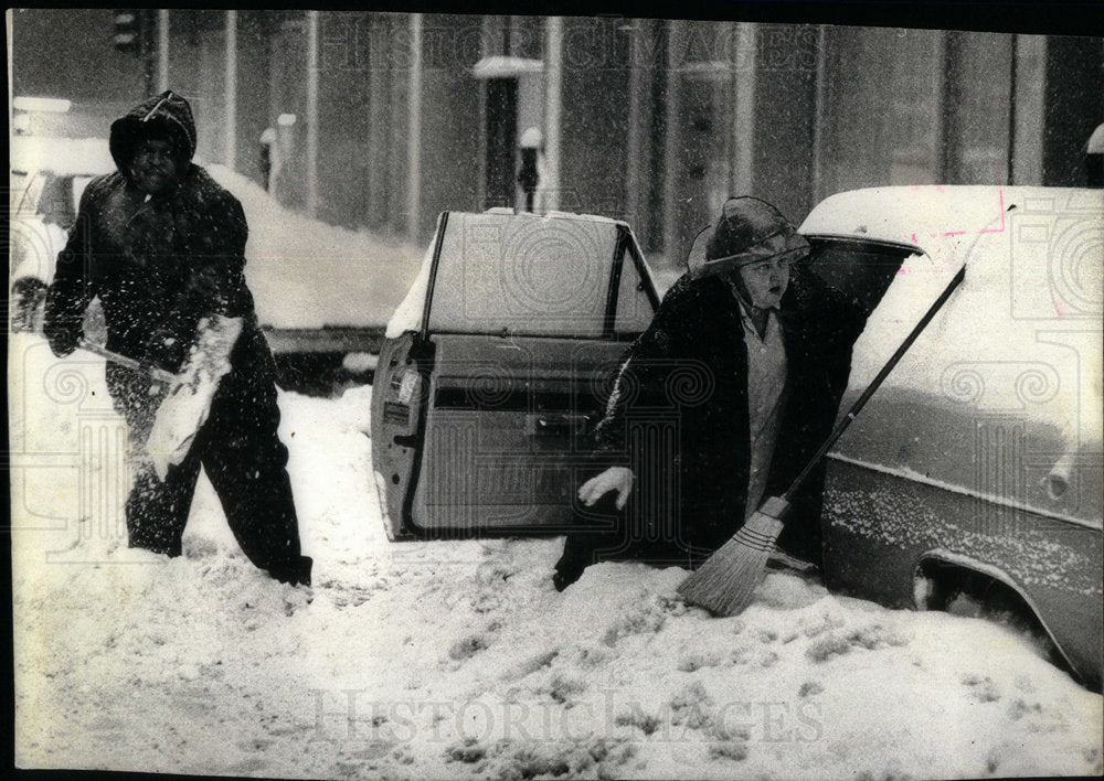 1979 ADT employee snowstorm bami soko blow - Historic Images