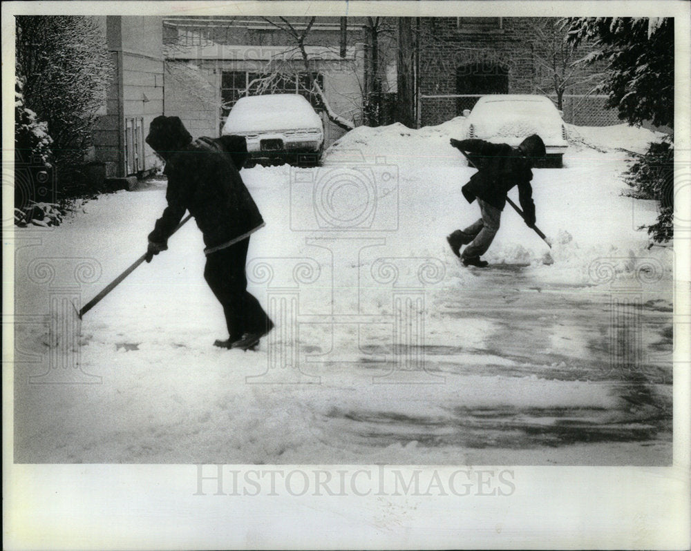 1982 Snowstorms Chicago Area - Historic Images
