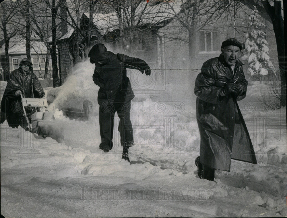 Chicago Area spirit prevailed Storm mutual - Historic Images