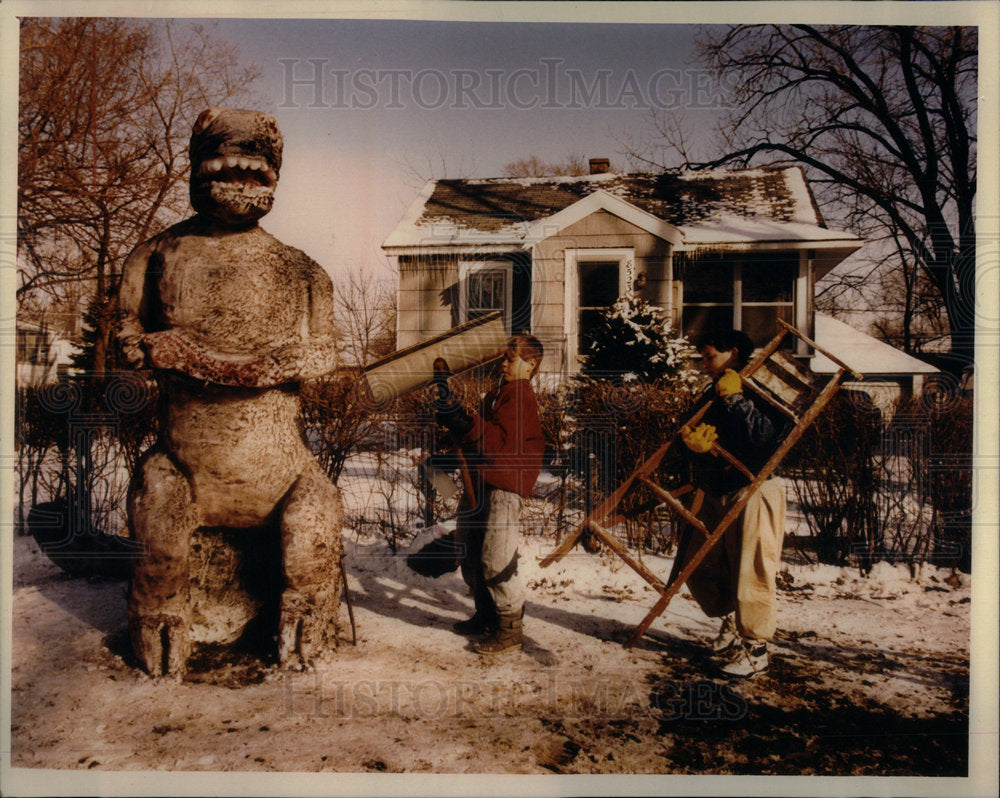 1992 Warm Weather Sculpture Wayne Hill Ben - Historic Images