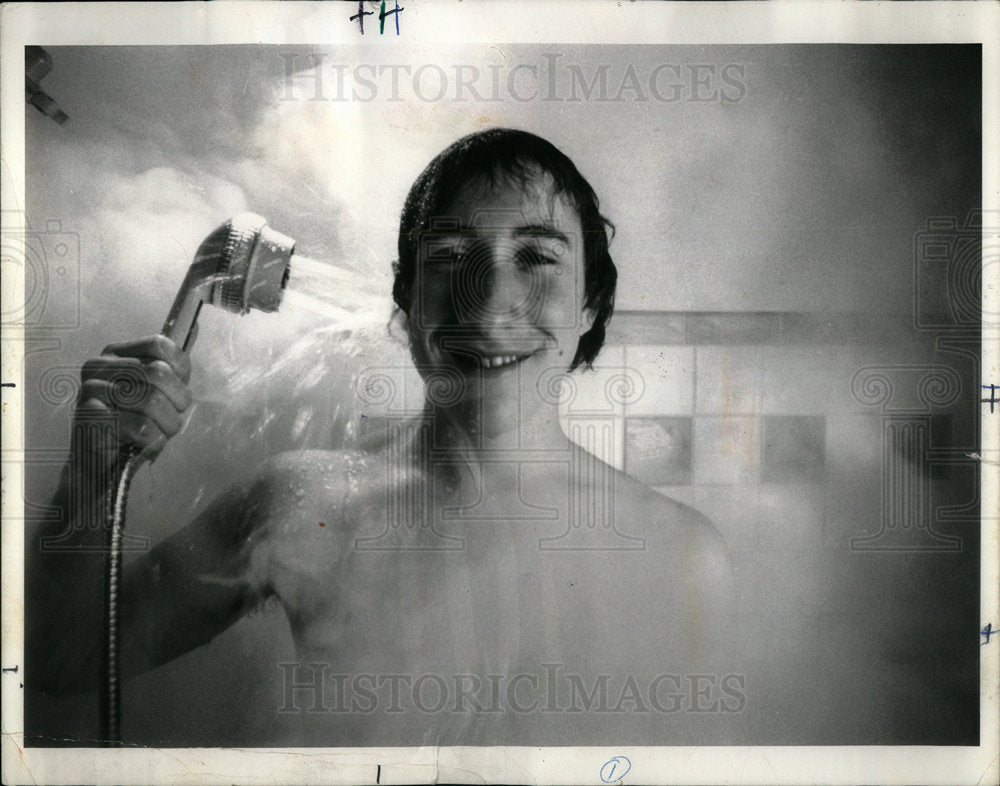 1976 Teledyne Aqua Shower Alexander Teenage - Historic Images