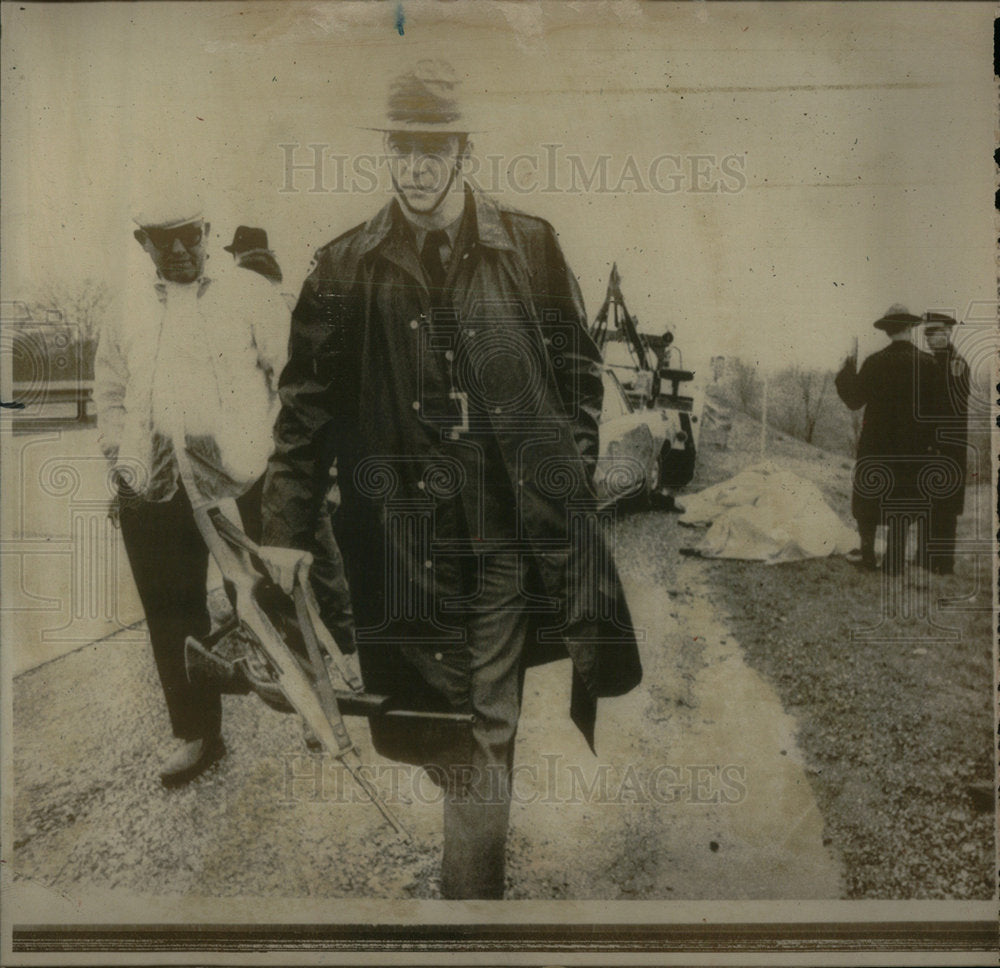 1969 State Trooper Carries Sniper&#39;s Rifles - Historic Images