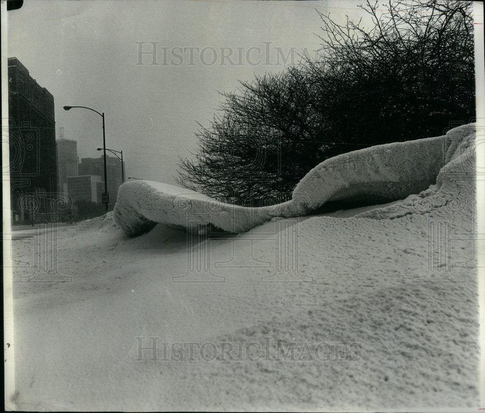 1964 Snowstorm Lake Shore Dr Ohio drifts - Historic Images