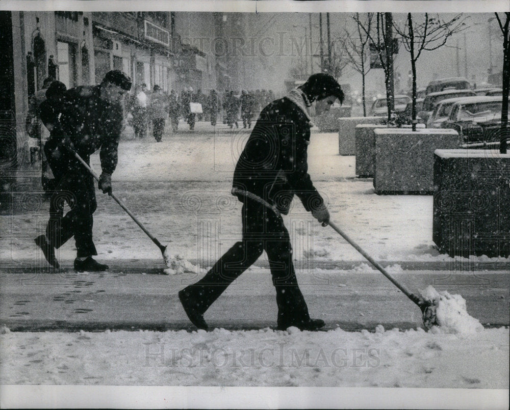 1975 Snow Removal Chicago Area - Historic Images