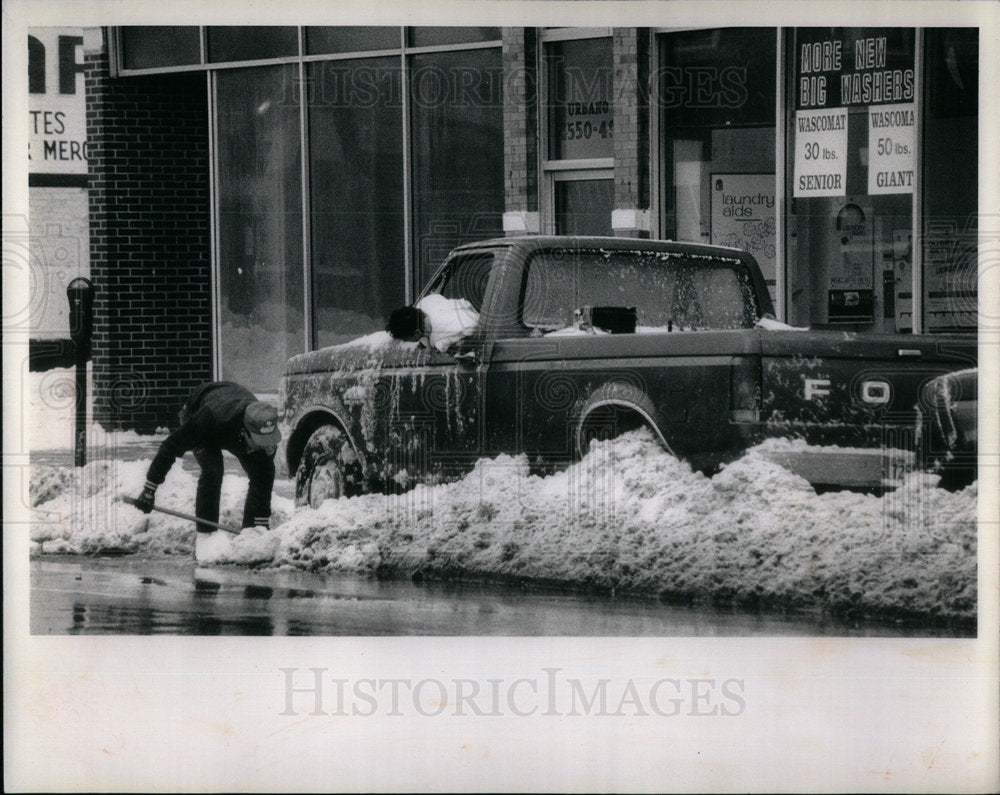 1990 Snowstorms Chicago Area - Historic Images