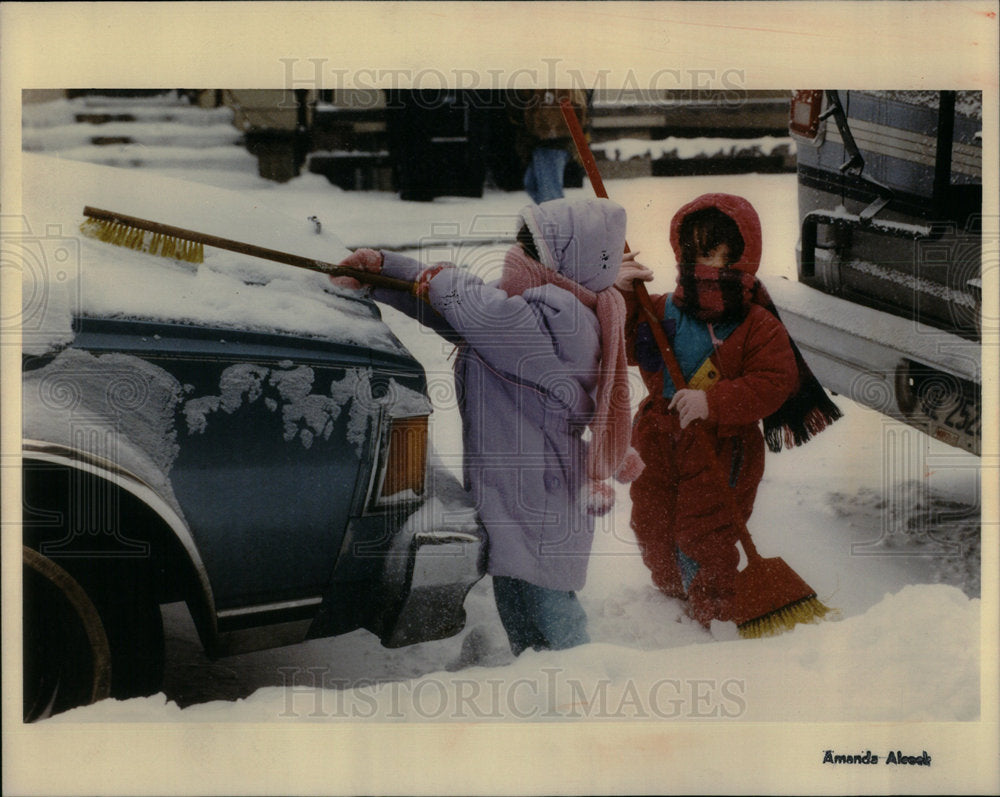 1992 1992 Snowstorm Chicago Area - Historic Images