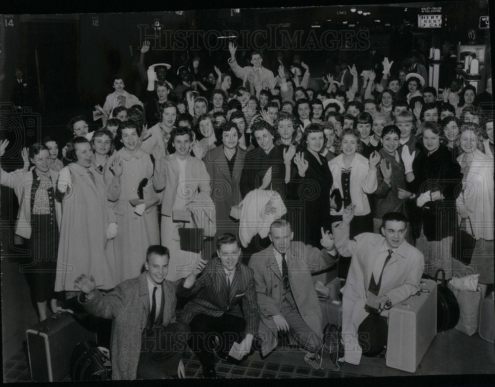 1958 &quot;Univ of Good Government&quot; Kids - Historic Images