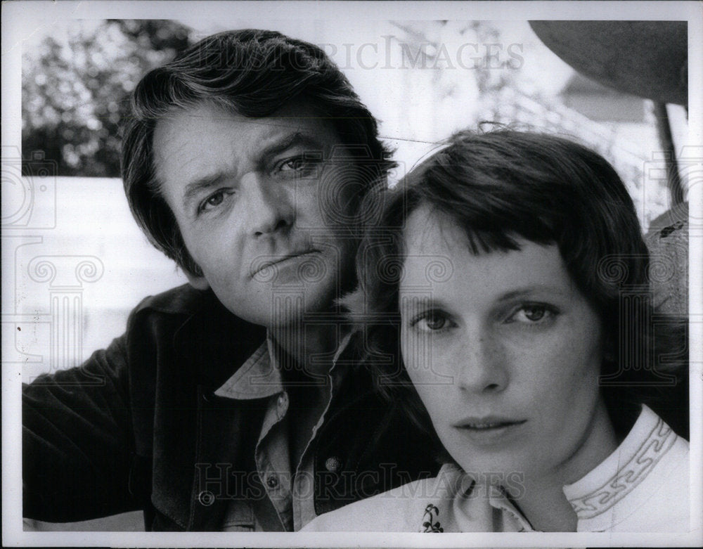 1971 Hal Holbrook Mia Farrow Raggedy Ann - Historic Images