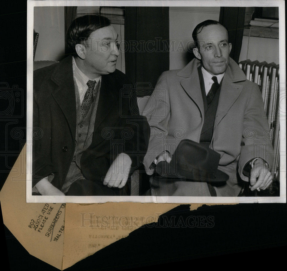 1941 Two persons sits chair discuss talks - Historic Images