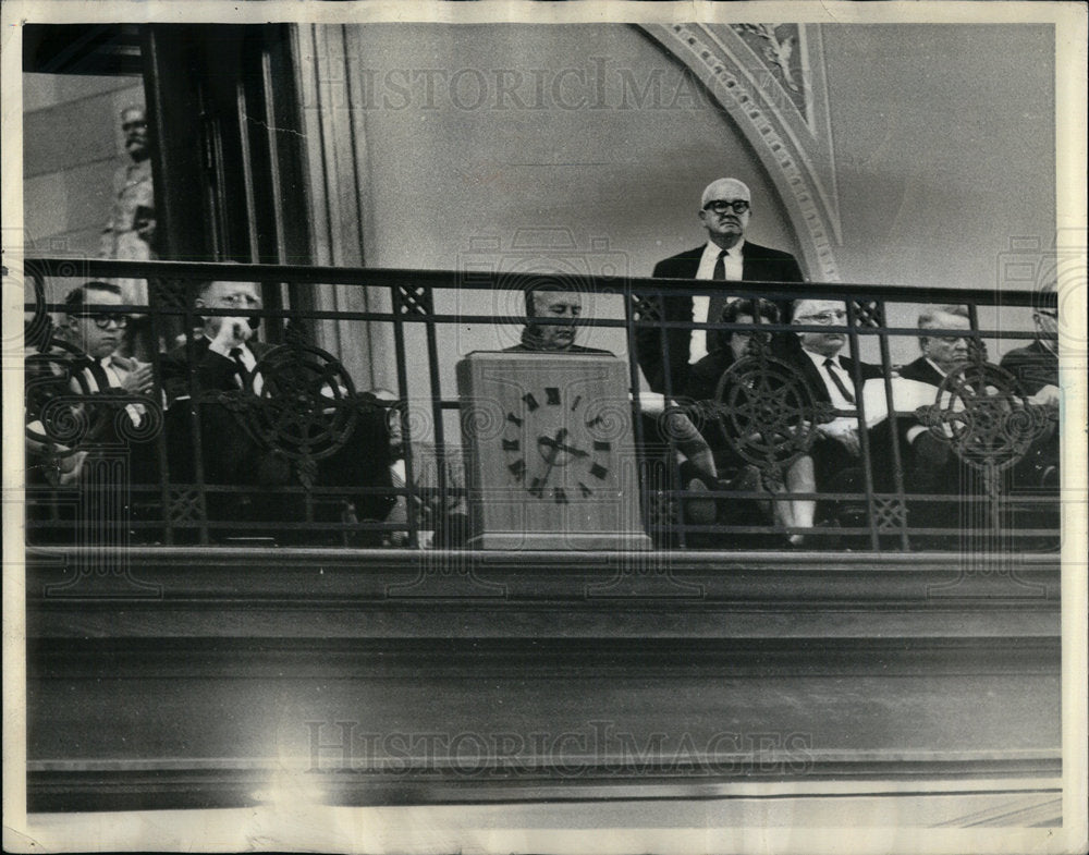 1965 Senate gallery clock stopped business - Historic Images