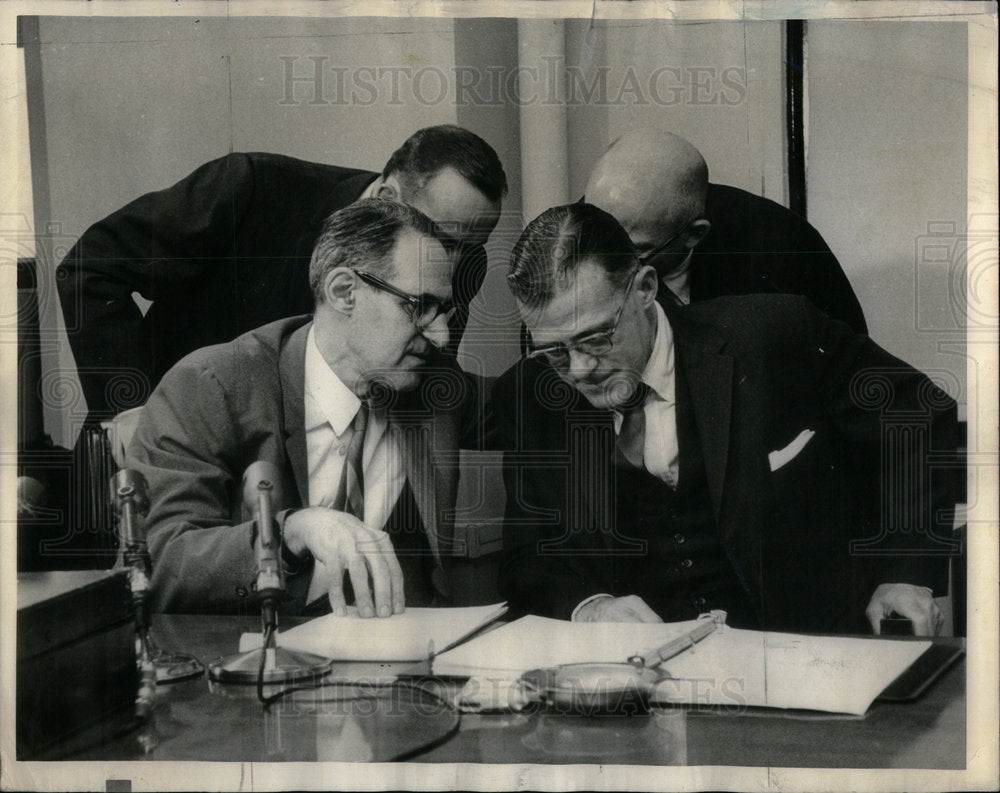 1965 State Ethics Currency Exchange Meeting - Historic Images