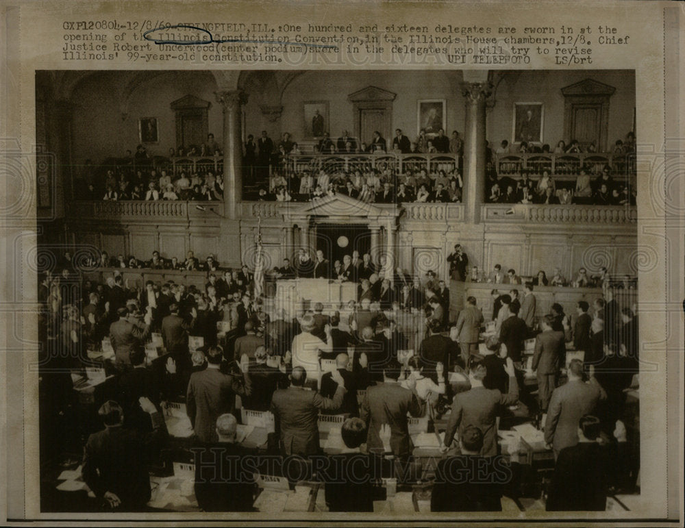1969 Illinois constitution Convention crowd - Historic Images