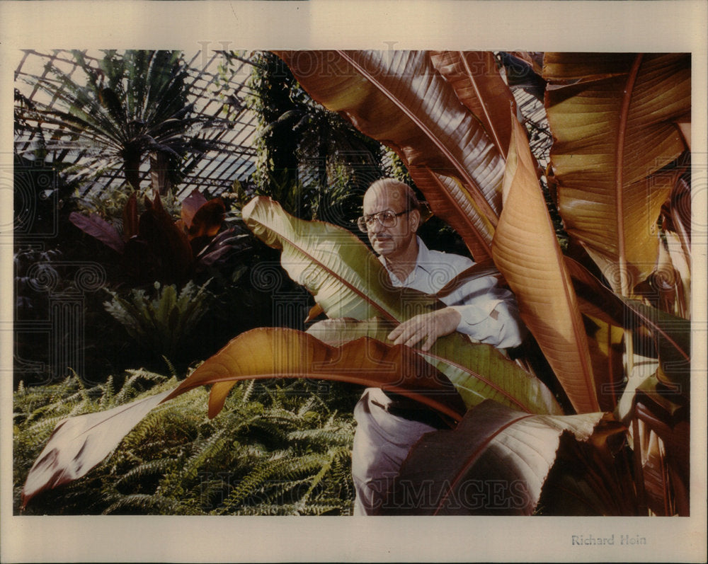 1991 Horticulturist Jagdish Nautiyal palm - Historic Images