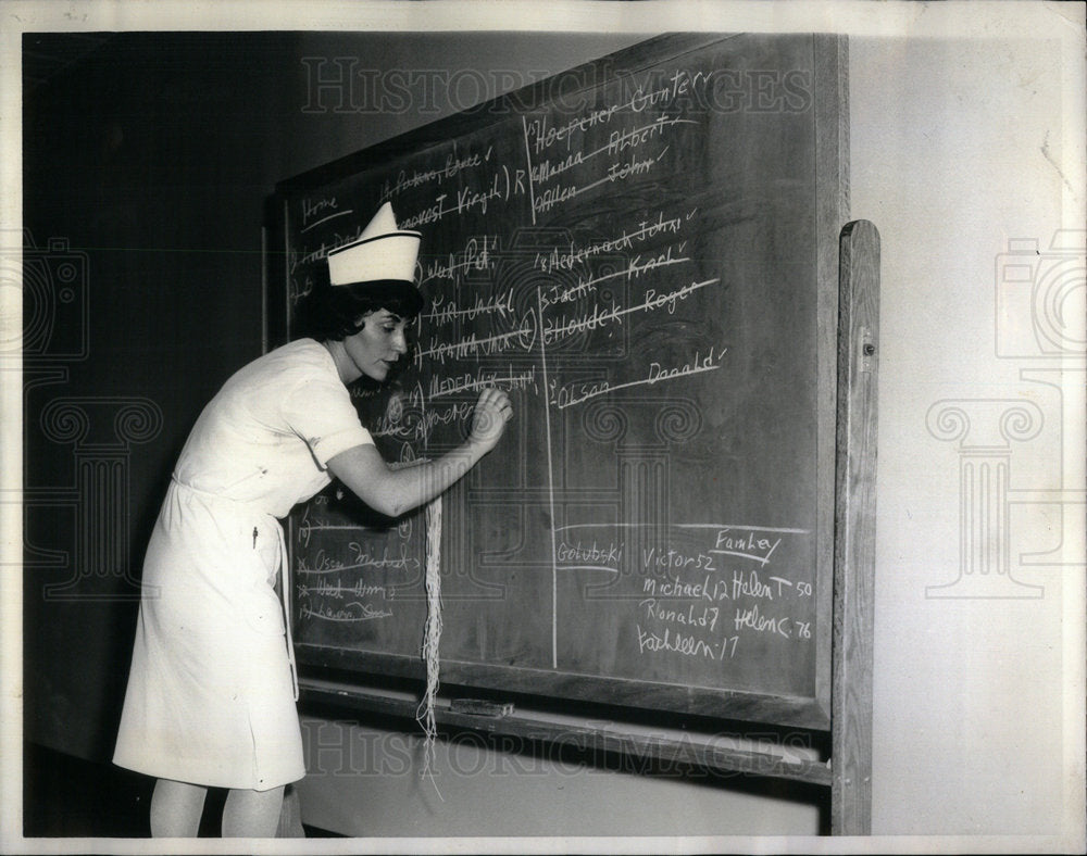 1964 Nurse Elizabeth Kelly Hoffman Estates - Historic Images