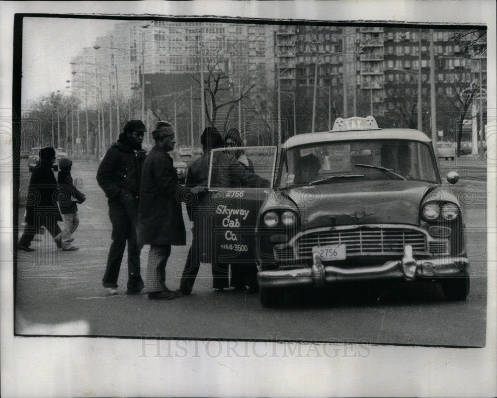 1975 South Jitney cabs King rider Park - Historic Images