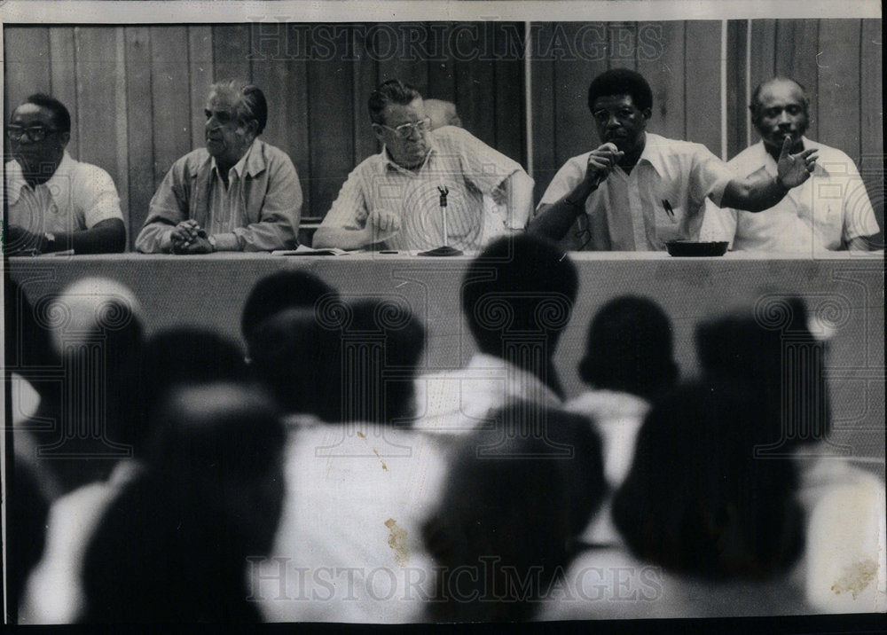 1975 Taxi union president Everett Clark - Historic Images