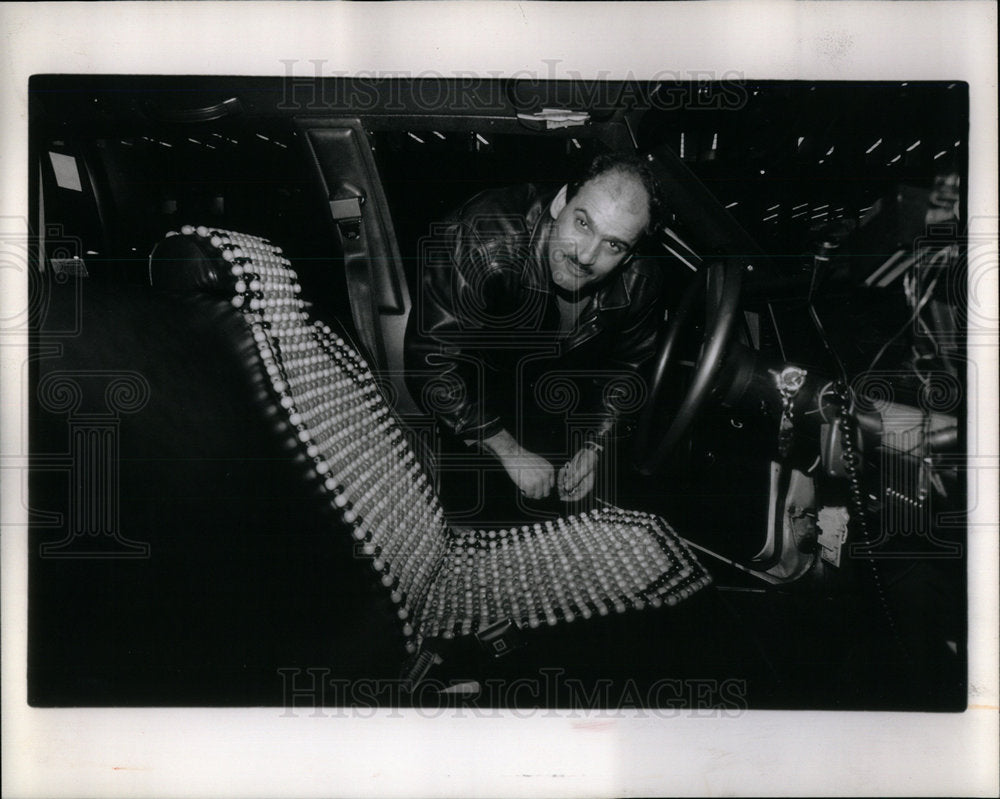 1989 Saeed Elaiyan Saeed Elaiyan car seat - Historic Images