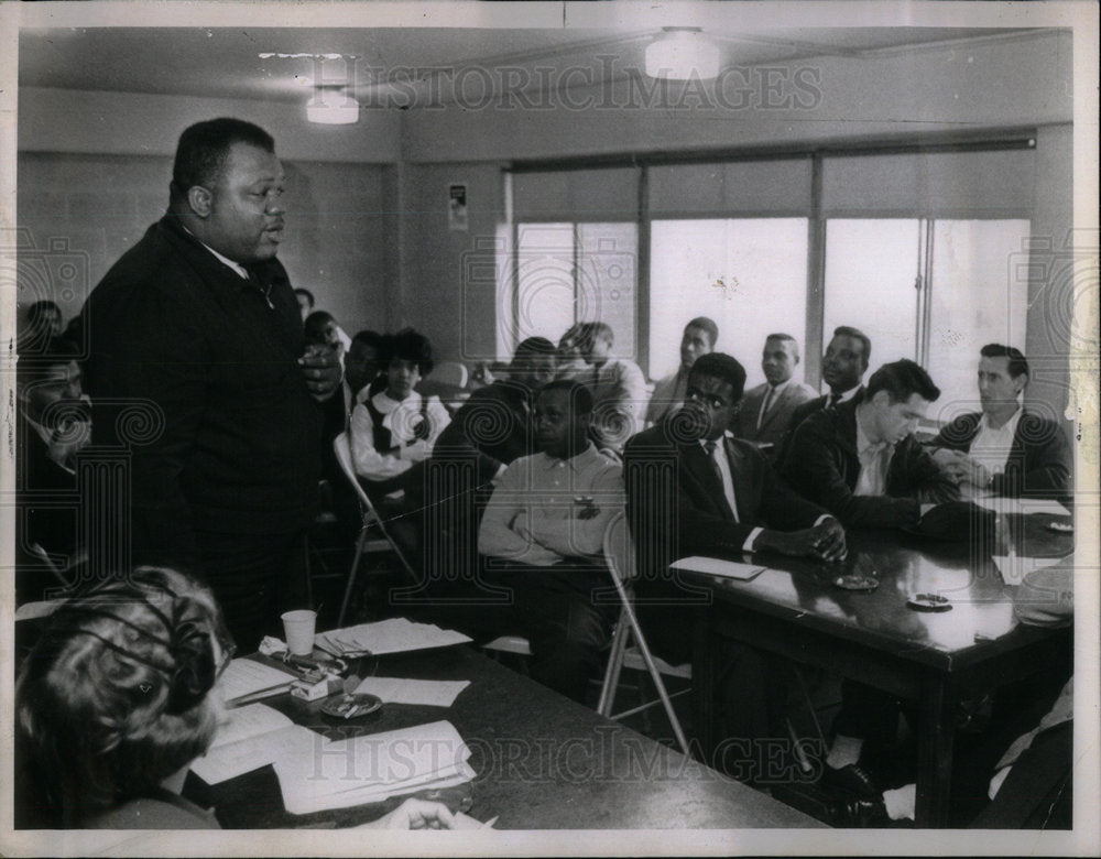 1964 William Lindsey graduating program - Historic Images