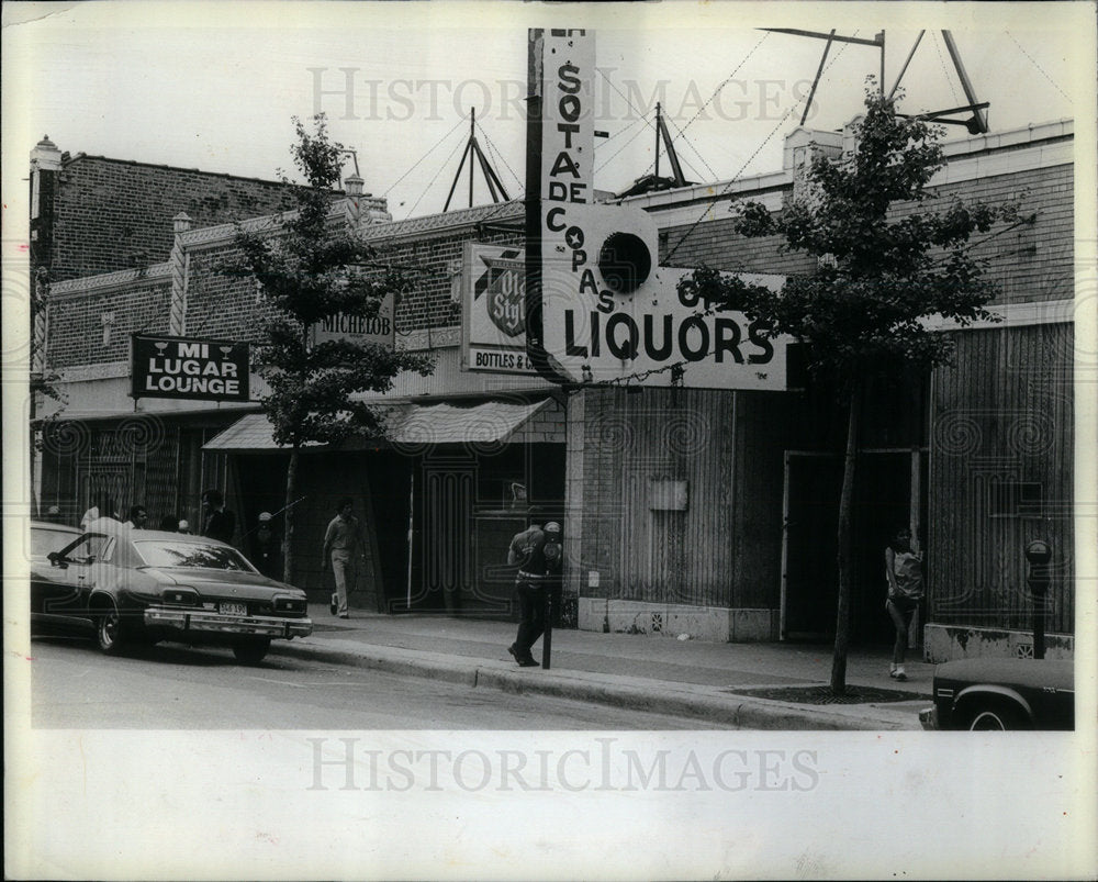 1982 Taverns Alcoholic Beverage - Historic Images