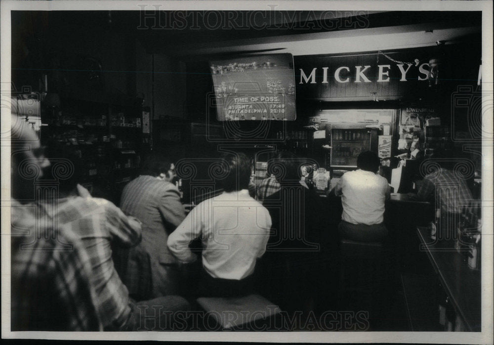 1979 Bar Patrons Monday Night Football Game - Historic Images