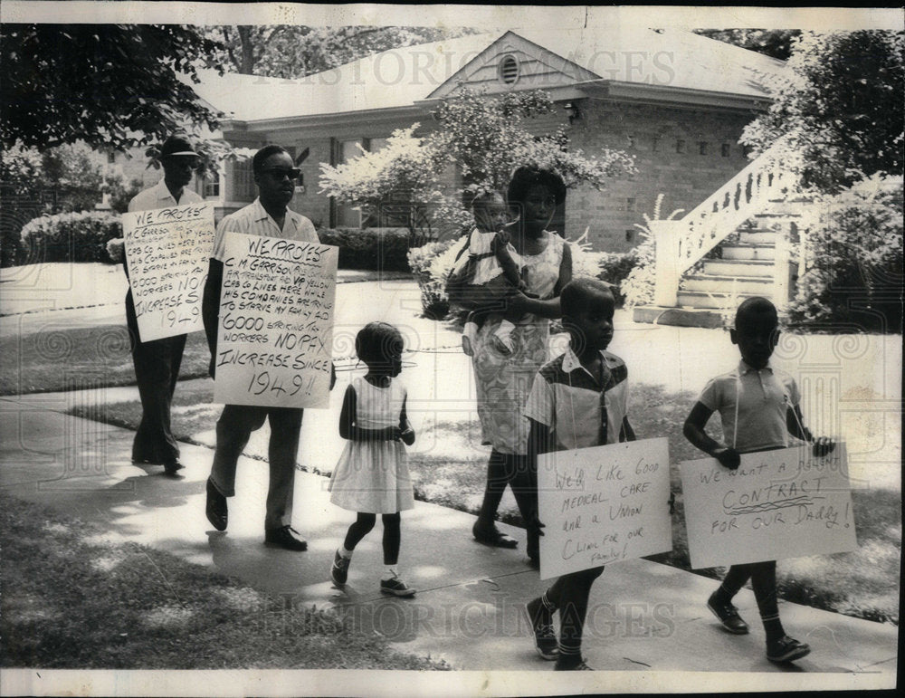 1965 Yellow Cab Driver Lawyer Pace Garrison - Historic Images