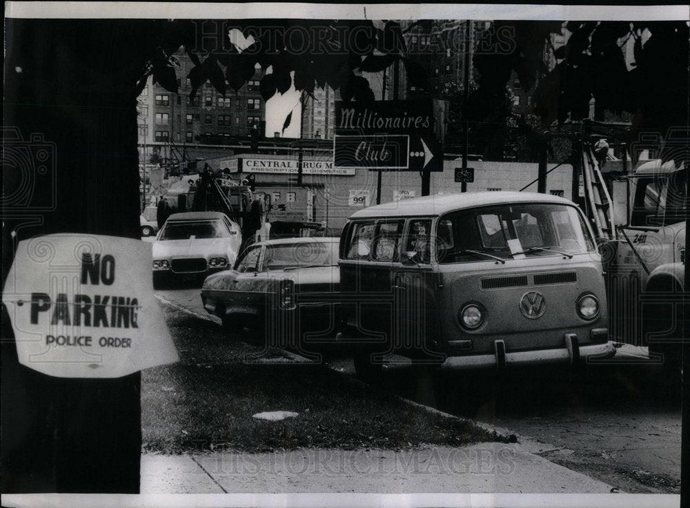 1972 Parking in Granville - Historic Images