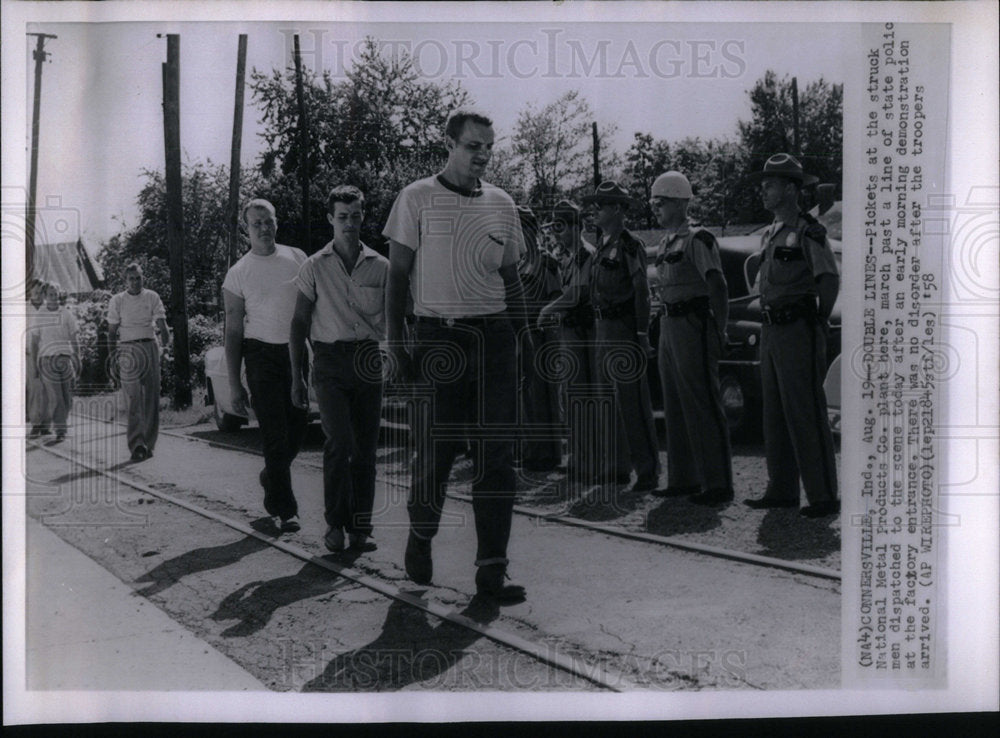 1958 Pickets at National Metal Products - Historic Images