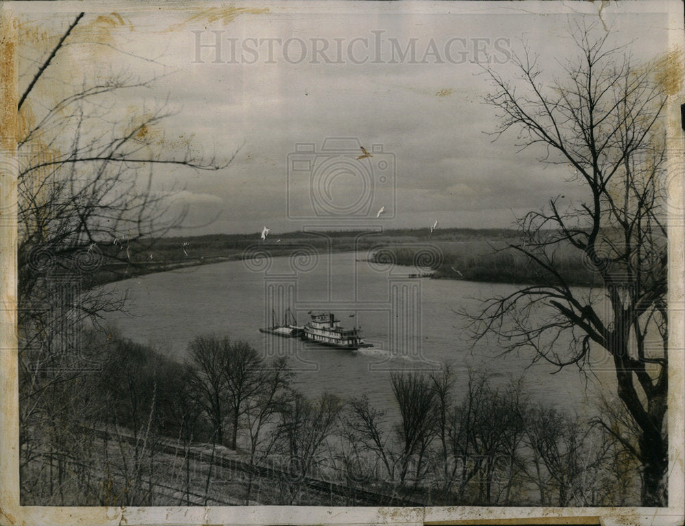 1957 Missouri River Transportation - Historic Images