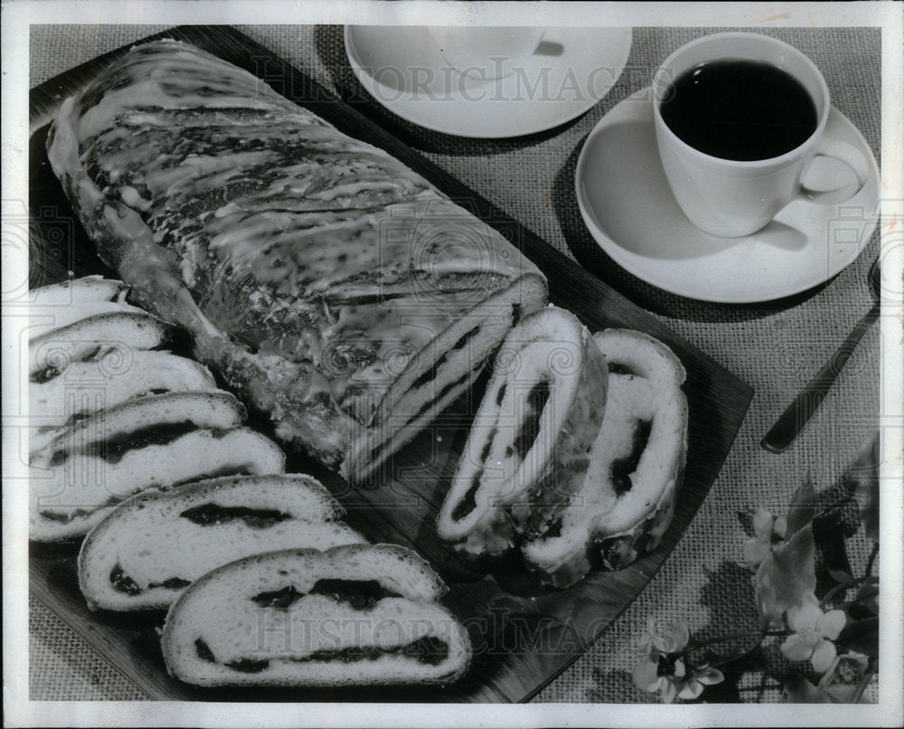 1987 Mincemeat Coffee Cake Wisconsin Mil - Historic Images