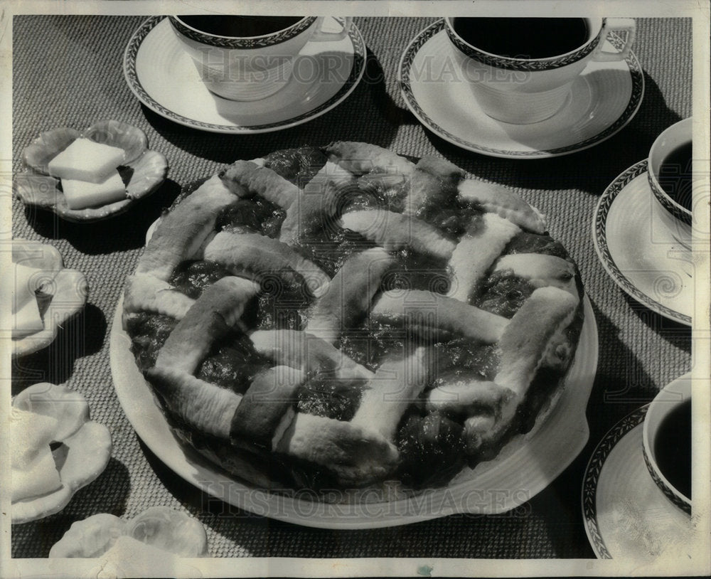 1960 Coffee Cake Coffee Flavor Baking Mich - Historic Images