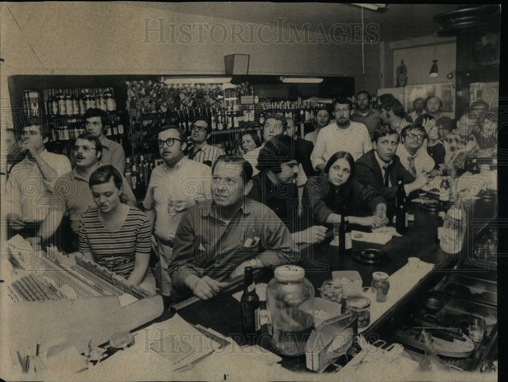 1971 Taverns Mickey Liquor Mart Belden - Historic Images