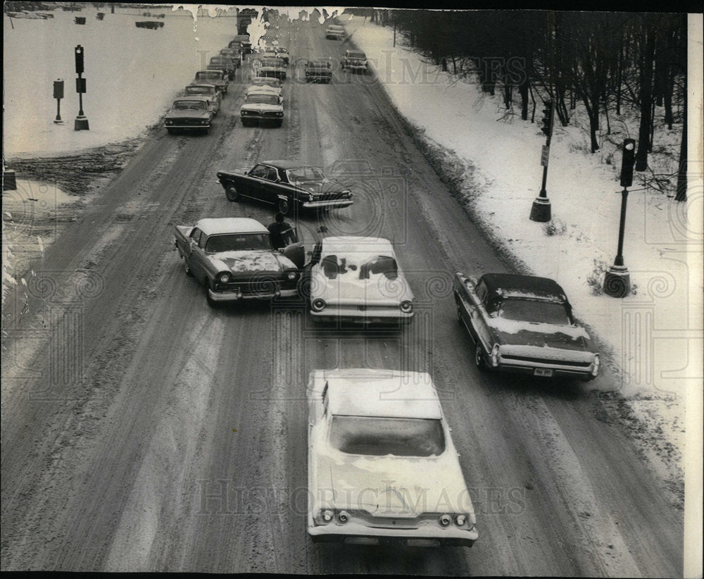 1965 Snow slick pavements accident Chicago - Historic Images