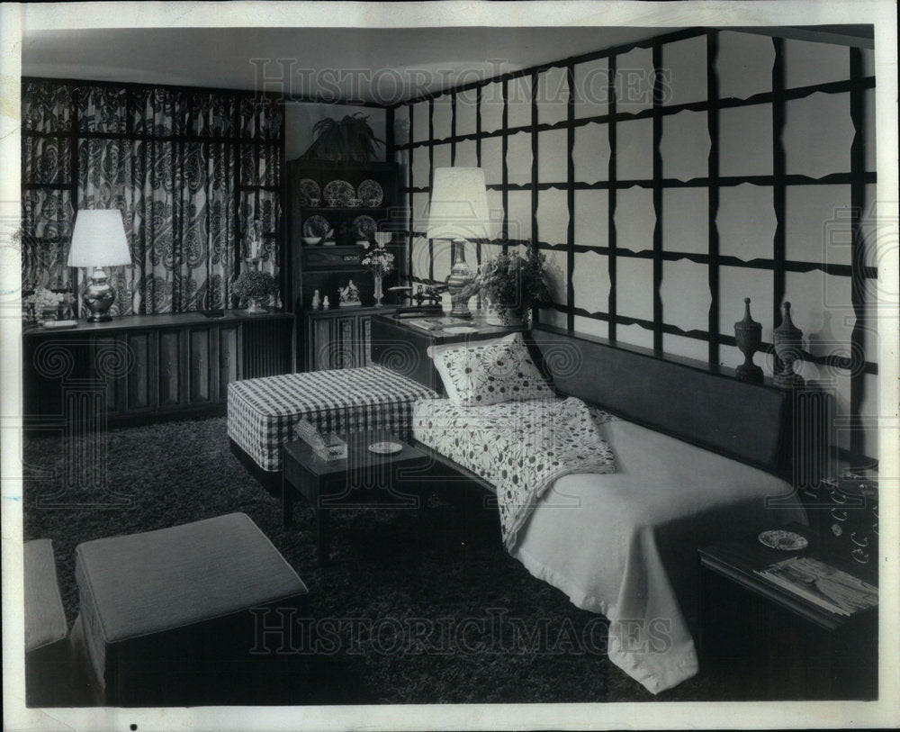 1972 Home Interior Decorations - Historic Images