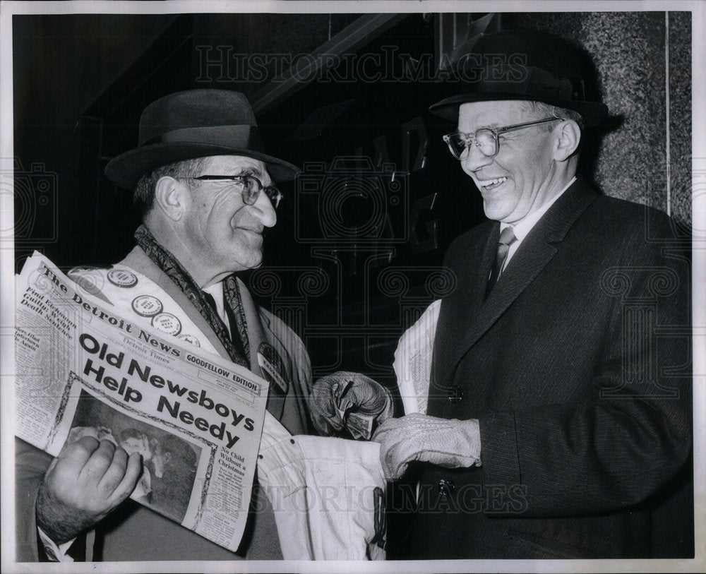 1961 Nate Goldstick Bob Reese Newsboys Mich - Historic Images