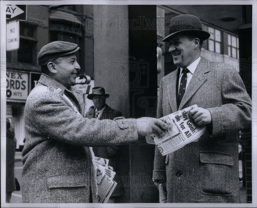 1958 Old Newsboys From Detroit Ackerman - Historic Images