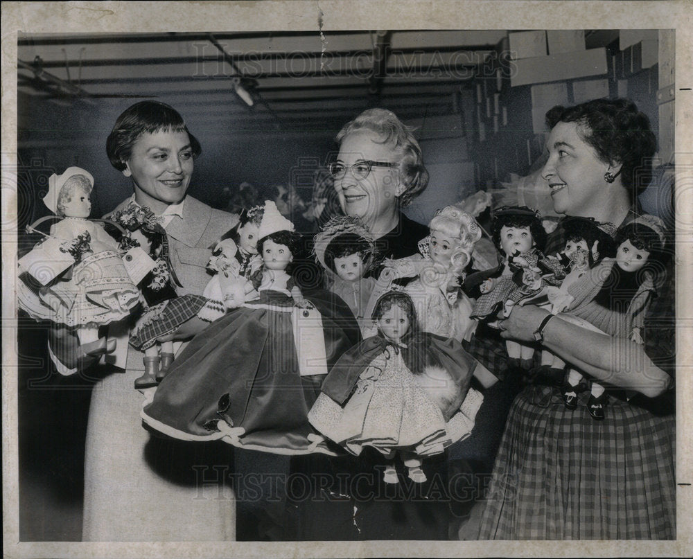 1960 Goodfellows Old Newsboys Organization - Historic Images