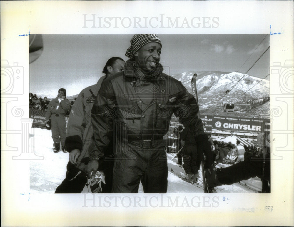 1993 Hammer group Gehringfoto skies fund - Historic Images