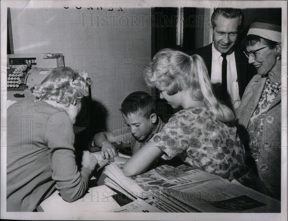 1962 Carpenter Family - Historic Images