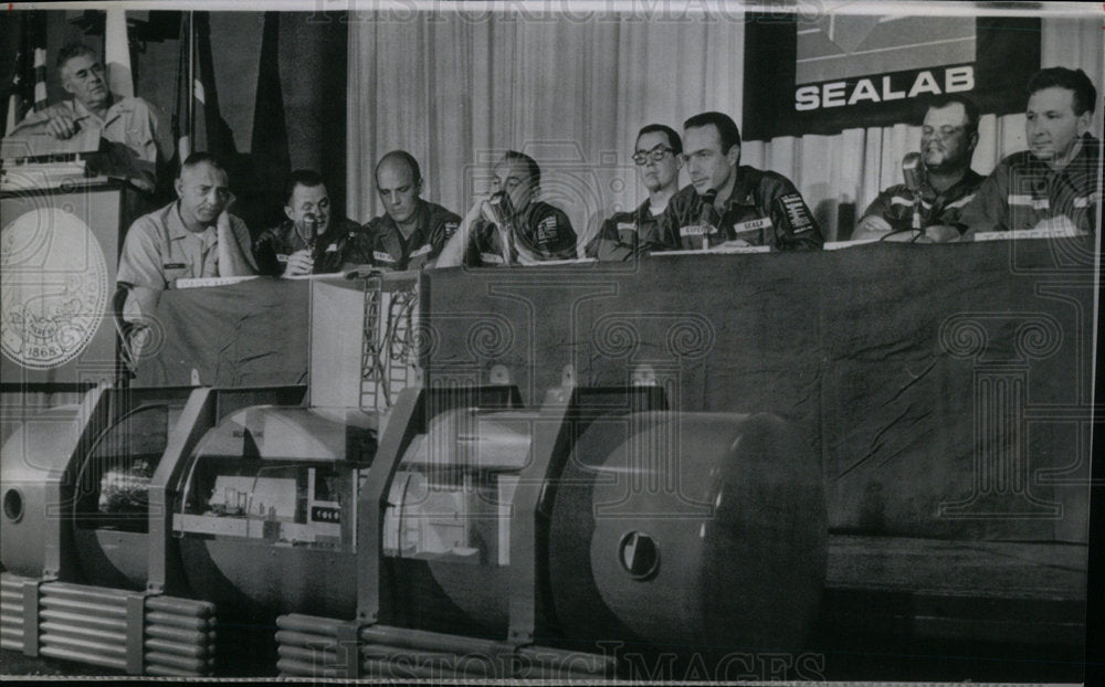 1965 Aquanauts Press Conference - Historic Images