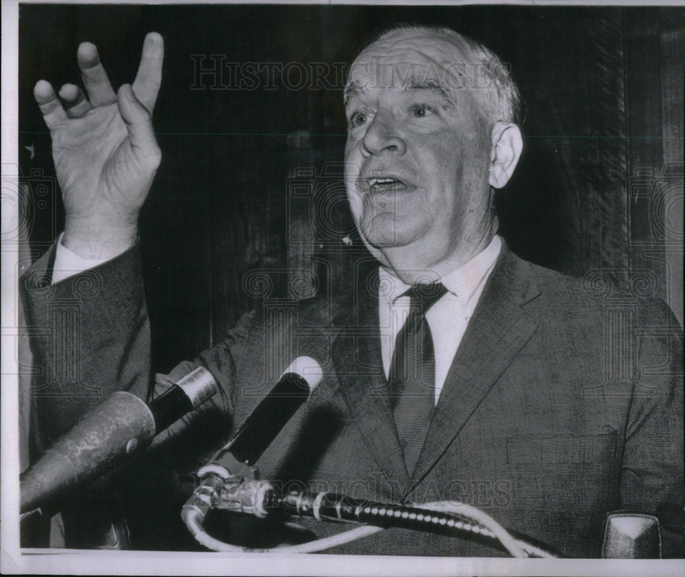 1962 US Commerce Secretary Luther Hodges - Historic Images