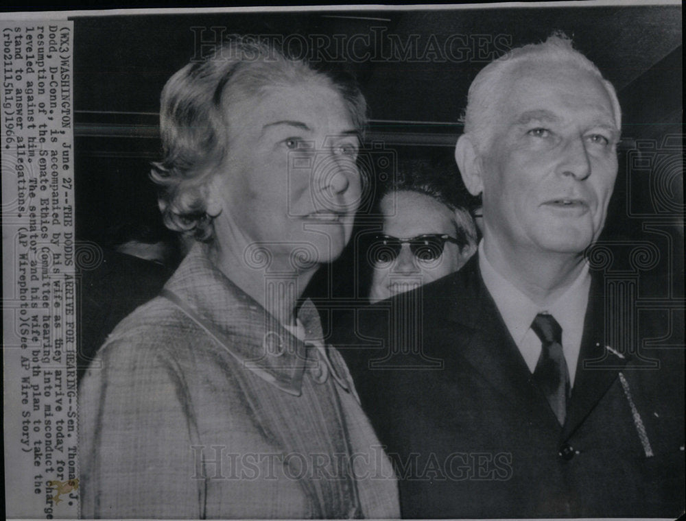 1966 Dodds Arrive for Senate Hearing - Historic Images