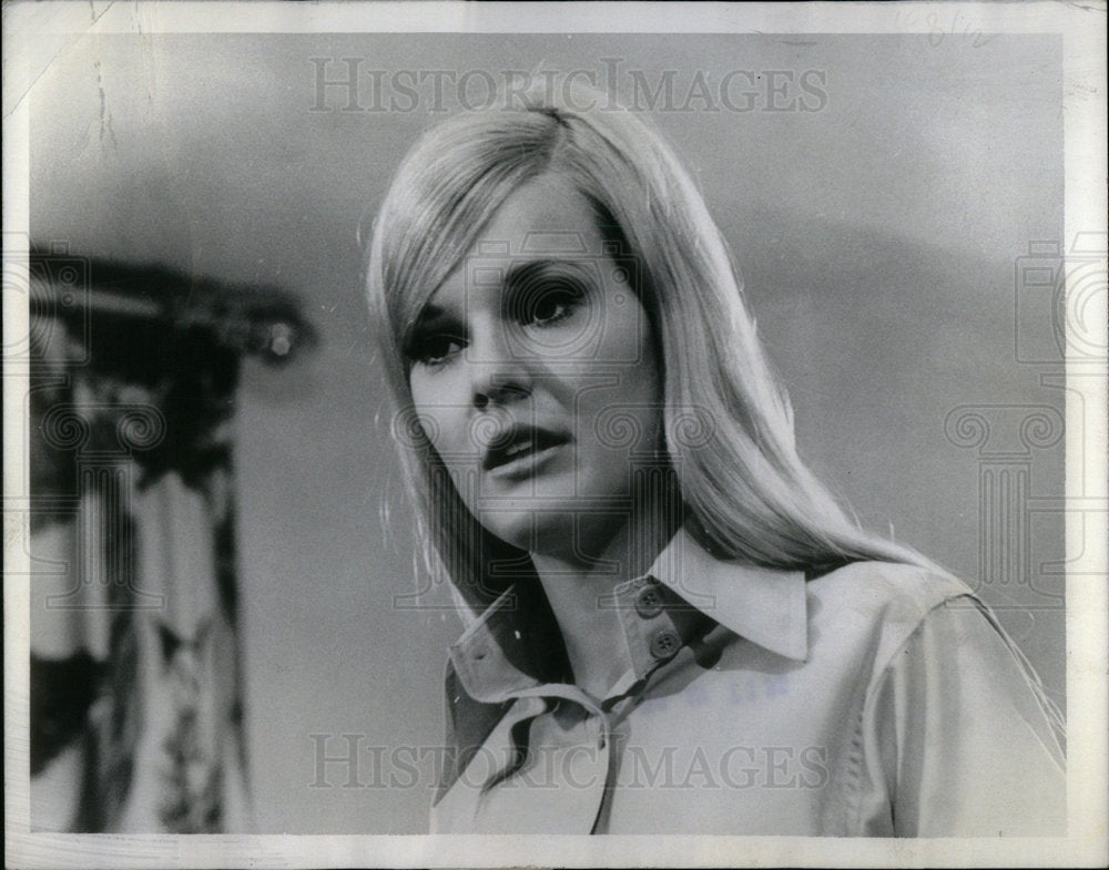 1968 Gloria Loring - Historic Images