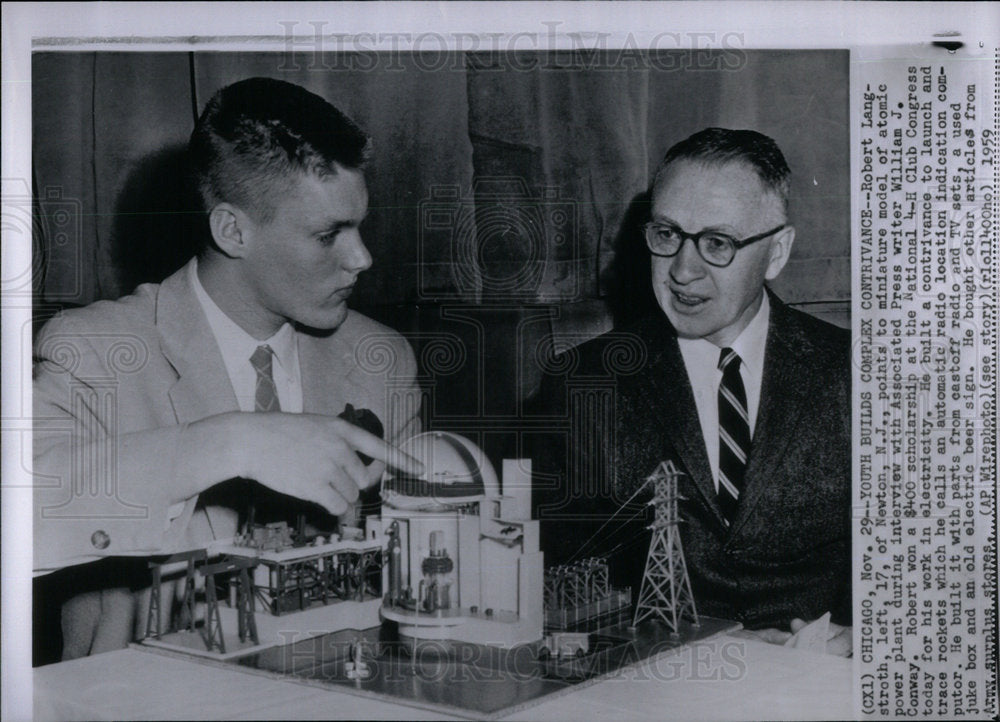 1959 Photo Robert Langstroth Builds Complex Contrivance - Historic Images