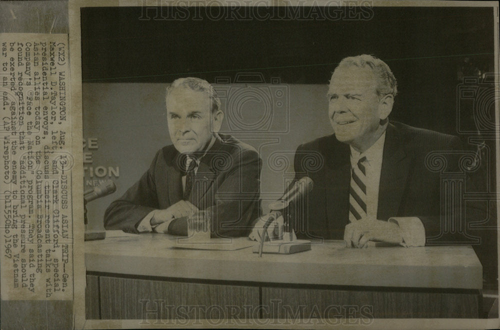 1967 Gen Maxwell D. Taylor &amp; Clark Clifford - Historic Images